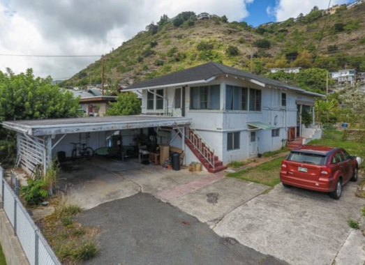 Home Renovation- Honolulu Property Flipping- Before Exterior